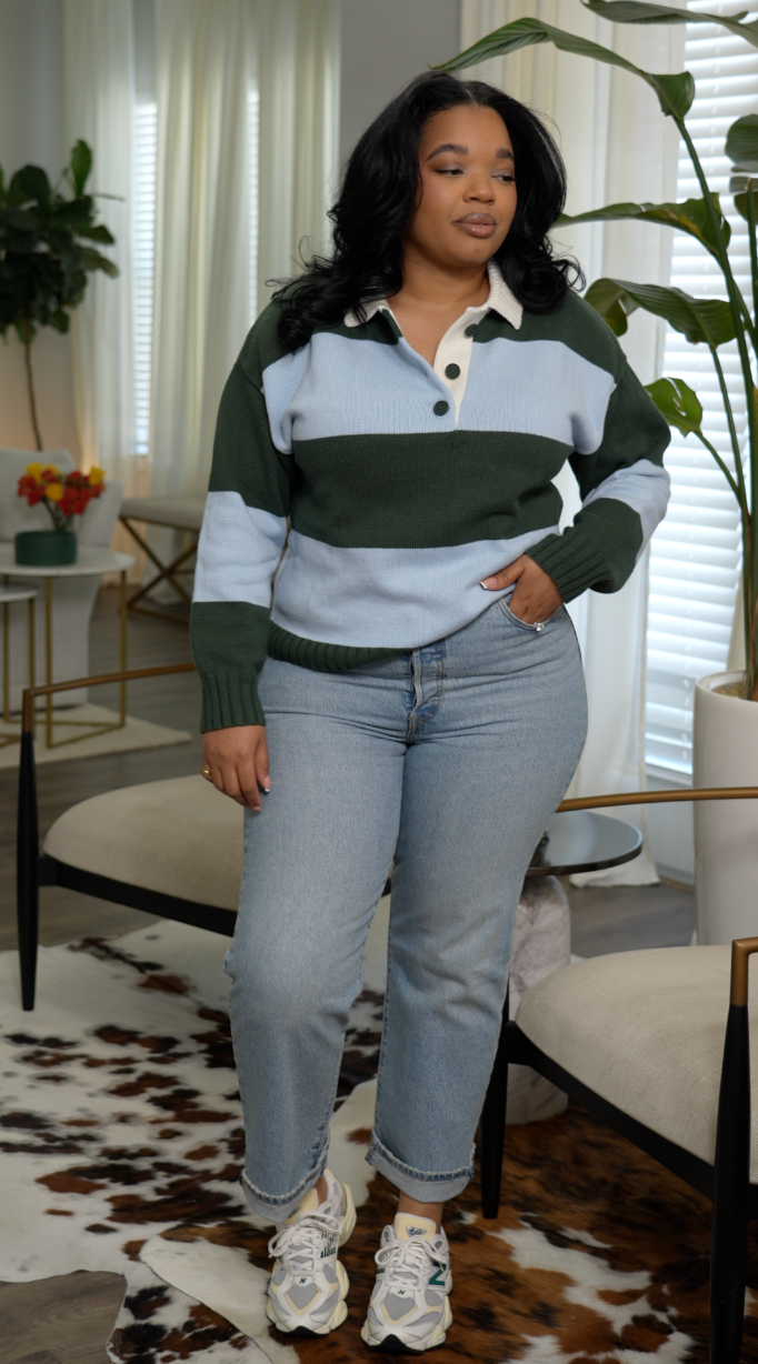 Levis Sweater - size Large