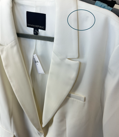Banana Republic White Blazer (Never Worn) - Size 20